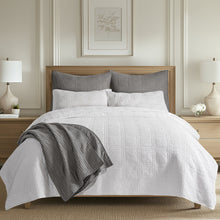 Load image into Gallery viewer, Cloud Waffle Bright White Full/Queen Quilt Set
