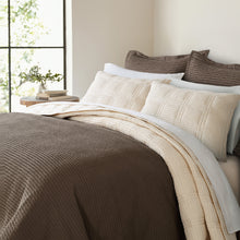 Load image into Gallery viewer, Cloud Waffle Undyed Cream Full/Queen Quilt Set
