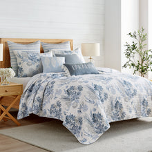 Load image into Gallery viewer, Coral Landing Full/Queen Quilt Set

