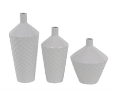 Load image into Gallery viewer, Ceramic Vase Textured Set of 3
